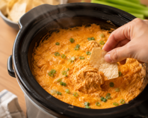 slow cooker buffalo chicken dip for tailgating